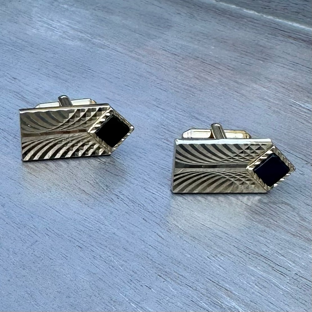 💥3/$10💥 Dante Vintage Gold & Black Cufflinks